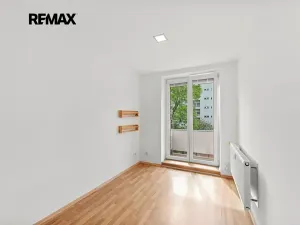 Prodej bytu 3+kk, Praha - Vršovice, Karpatská, 60 m2