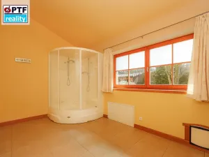 Prodej rodinného domu, Skořice, 277 m2