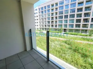 Pronájem bytu 2+kk, Praha - Karlín, U Mlýnského kanálu, 55 m2