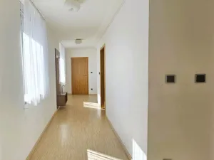 Pronájem atypického bytu, Vrchlabí, Krkonošská, 66 m2