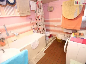 Prodej rodinného domu, Chlum Svaté Maří, Zahradní, 160 m2