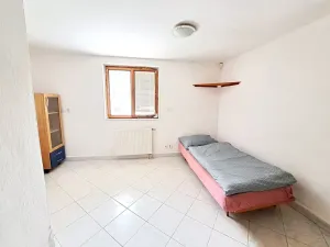 Pronájem komerční nemovitosti, Valašské Klobouky, 467 m2