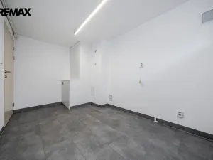 Pronájem ordinace, Ostrava - Mariánské Hory, Tvorkovských, 118 m2