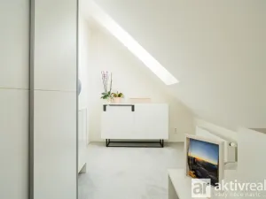 Pronájem bytu 1+kk, Praha - Dolní Chabry, Libědická, 64 m2
