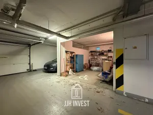 Prodej garáže, Praha - Hostivař, Budapešťská, 27 m2