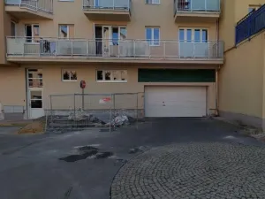 Prodej garážového stání, Praha - Kyje, Pelušková, 20 m2