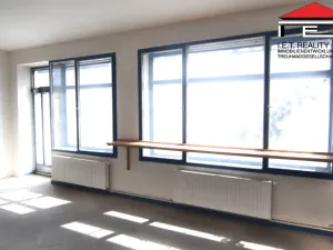 Pronájem obchodního prostoru, Ostrava, 28. října, 47 m2