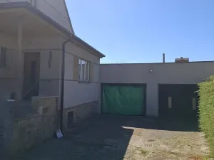 Prodej rodinného domu, Chrášťany, 300 m2