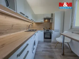 Prodej bytu 1+1, Orlová - Lutyně, Na Stuchlíkovci, 36 m2