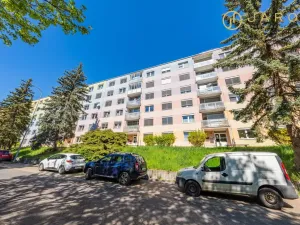 Prodej bytu 3+1, Klášterec nad Ohří, Na Vyhlídce, 58 m2