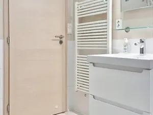 Pronájem bytu 1+1, Praha - Kyje, Sicherova, 41 m2