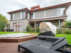 Prodej rodinného domu, Praha - Kolovraty, V Tehovičkách, 521 m2