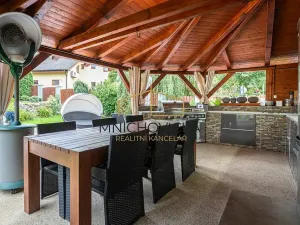 Prodej rodinného domu, Praha - Kolovraty, V Tehovičkách, 521 m2