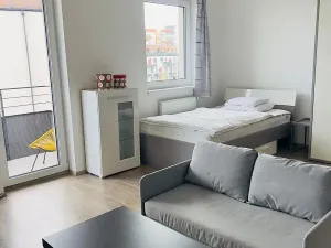 Pronájem bytu 1+kk, Praha - Letňany, Škrábkových, 33 m2