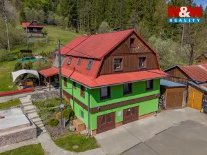 Prodej rodinného domu, Velké Karlovice, 180 m2