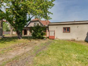 Pronájem zahrady, Praha - Horní Počernice, Dobšická, 450 m2