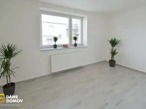 Pronájem bytu 1+kk, Zlín - Malenovice, Tečovská, 26 m2