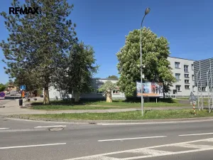 Prodej obchodního prostoru, Dvůr Králové nad Labem, Dobrovského, 540 m2