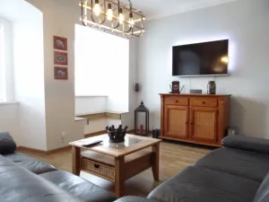 Prodej apartmánu, Vroutek, Kryrská, 270 m2