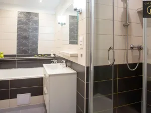 Prodej bytu 4+1, Dalovice, Na Výsluní, 84 m2