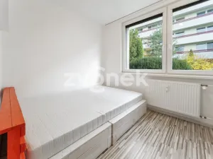Pronájem bytu 2+kk, Zlín, Javorová, 34 m2