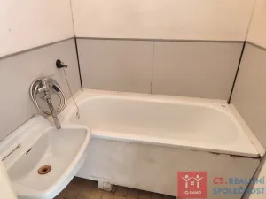 Prodej bytu 2+1, Znojmo, Pražská sídl., 55 m2