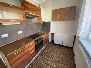 Pronájem bytu 2+1, Hrádek, 1. máje, 56 m2