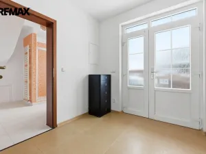 Pronájem rodinného domu, Jenišov - Pod Rohem, K Rohu, 210 m2