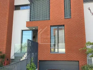 Pronájem rodinného domu, Praha - Dejvice, V Šáreckém údolí, 216 m2
