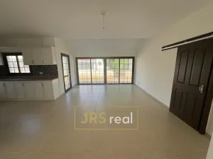 Prodej rodinného domu, Koma tou Gialou, Kypr, 205 m2
