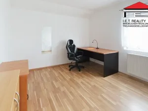 Pronájem bytu 2+1, Praha - Kbely, Svijanská, 40 m2