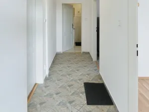 Pronájem bytu 2+1, Praha - Kbely, Svijanská, 40 m2