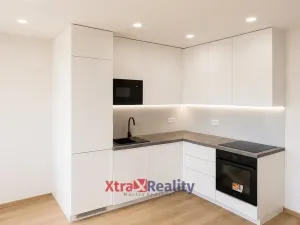 Prodej bytu 2+kk, Dubí, Koněvova, 40 m2