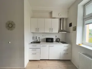 Pronájem bytu 2+kk, Praha - Vysočany, U Harfy, 40 m2