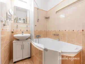 Pronájem bytu 2+kk, Praha - Záběhlice, Velenovského, 52 m2