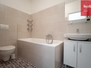 Pronájem bytu 2+kk, Opava, Jaselská, 49 m2