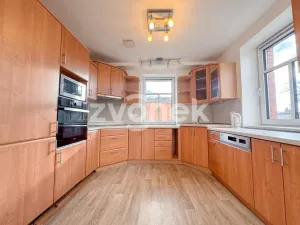 Pronájem bytu 4+kk, Zlín, Nad Ovčírnou III, 87 m2