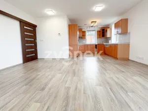 Pronájem bytu 4+kk, Zlín, Nad Ovčírnou III, 87 m2