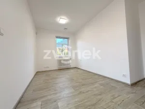 Pronájem bytu 4+kk, Zlín, Nad Ovčírnou III, 87 m2