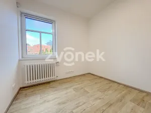 Pronájem bytu 4+kk, Zlín, Nad Ovčírnou III, 87 m2