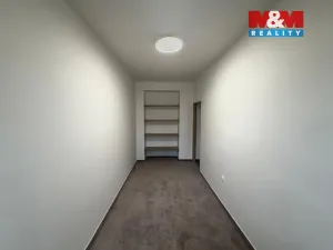 Pronájem bytu 3+1, Děčín - Děčín XXXII-Boletice nad Labem, 62 m2