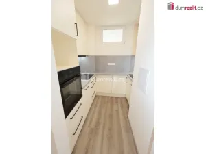 Pronájem bytu 2+1, Praha - Modřany, Pejevové, 49 m2