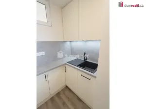 Pronájem bytu 2+1, Praha - Modřany, Pejevové, 49 m2