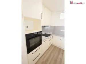 Pronájem bytu 2+1, Praha - Modřany, Pejevové, 49 m2