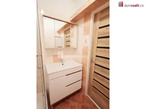 Pronájem bytu 2+1, Praha - Modřany, Pejevové, 49 m2