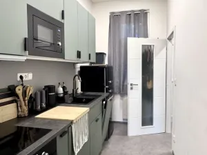 Pronájem bytu 1+kk, Praha - Hlubočepy, Na Zlíchově, 36 m2