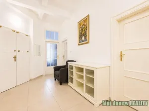 Pronájem bytu 3+kk, Praha - Nové Město, 85 m2
