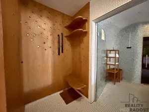 Pronájem ubytování, Hranice, Jiráskova, 1440 m2