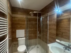Pronájem bytu 2+kk, Meziboří, nám. 8. května, 55 m2