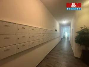 Pronájem bytu 2+kk, Meziboří, nám. 8. května, 55 m2